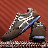 preiswerte Sneaker für Herren-weiße sportliche Herren-Sneaker mit roten und blauen Akzenten – lässig, leicht, ideal für einen aktiven Lebensstil und Outdoor-Aktivitäten