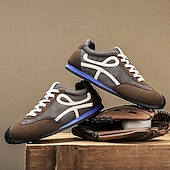 preiswerte Sneaker für Herren-weiße sportliche Herren-Sneaker mit roten und blauen Akzenten – lässig, leicht, ideal für einen aktiven Lebensstil und Outdoor-Aktivitäten