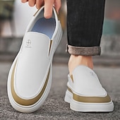 levne Pánské tenisky-Pánské bílé nazouvací tenisky se zlatým akcentem a minimalistickým designem - elegantní, módní, ideální pro ležérní vycházky a každodenní pohodlí