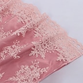 abordables Conjunto de Dirndl-Women's Bavarian Dirndl Dress Costume with Lace Apron and Blouse Pink Satin Embroidery Outfit for Oktoberfest Festival