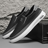 levne Pánské tenisky-Pánské bílé nazouvací tenisky se zlatým akcentem a minimalistickým designem - elegantní, módní, ideální pro ležérní vycházky a každodenní pohodlí