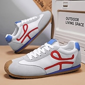 preiswerte Sneaker für Herren-weiße sportliche Herren-Sneaker mit roten und blauen Akzenten – lässig, leicht, ideal für einen aktiven Lebensstil und Outdoor-Aktivitäten