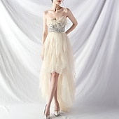 cheap Semi-formal / Cocktail-A-Line Quinceanera Dresses Elegant Dress Formal Wedding Asymmetrical Sleeveless Strapless Tulle Backless with Feather Embroidery