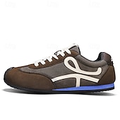 preiswerte Sneaker für Herren-weiße sportliche Herren-Sneaker mit roten und blauen Akzenten – lässig, leicht, ideal für einen aktiven Lebensstil und Outdoor-Aktivitäten