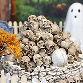 levne Halloweenové závěsné a stolní dekorace-40 ks halloweenských mini lebek do výplně do vázy, sada usměvavých pryskyřičných lebek duchů do miniaturní zahrady, strašidelná halloweenská dekorace do květináče do terária a na vystavené květináče.
