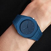 abordables Relojes de Cuarzo-Reloj de pulsera de silicona para hombre y mujer, informal, sencillo, resistente al agua, moderno y versátil, de cuarzo.
