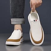 billige Sneakers til herrer-hvite slip-on-sneakers for menn med brune detaljer og komfortabel gummisåle – fritidssko for hverdagsbruk og helgetur