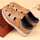 economico Sandali casual-Sneakers da uomo con cinturino in velcro color cuoio, tomaia traspirante e suola flessibile: scarpe comode ed eleganti per abbigliamento casual e attività all&#039;aperto
