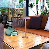 economico Lampade da tavolo-Lampada da tavolo ricaricabile in metallo di alluminio con tre colori dimmerabili e luce soffusa per la protezione degli occhi, campeggio all&#039;interno e all&#039;esterno, lettura, illuminazione da comodino, ricarica di tipo C.
