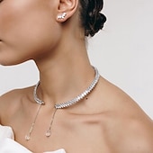 billige Halskjeder-Anheng Halskjede Rhinstener Dame Elegant Luksus dusk Dusk Bryllup Sirkelformet Halskjeder Til Bryllup Fest Valentinsdag