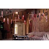abordables Halloween Cuisine-Ensemble de décoration d&#039;empreintes de main de sang d&#039;Halloween comprenant des autocollants de fenêtre, une bannière de couteau de sang et une nappe en PVC, parfait pour la décoration d&#039;Halloween, de