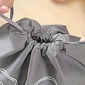 economico Organizzazione spazi-Confezione da 10 sacchetti porta scarpe da viaggio, organizer per scarpe antipolvere in tessuto non tessuto con chiusura a coulisse, finestra trasparente e design con stampa di scarpe bianche