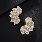 abordables Boucles d&#039;oreilles-Femmes Boucles d&#039;oreilles clous Superposé Forme de Feuille Précieux Pétale ancien Mode Artistique Diamant Imitation Des boucles d&#039;oreilles Bijoux Argent / Doré Pour Mariage Soirée Quotidien Festival