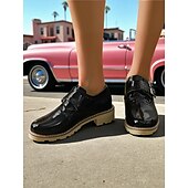 abordables Années 1950-Chaussures richelieu en cuir verni crème pour femme – Chaussures plates vintage à double boucle pour un usage quotidien ou des tenues d&#039;inspiration rétro