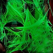 halpa Halloween-ulkoilmakoristeet-Halloween hohtaa pimeässä hämähäkinseittiä ja ylimääräisiä väärennettyjä hämähäkkejä Halloween ulkovalaistuskoristeet sisä- ja puutarhaan Kummitustalon juhlatarvikkeet