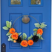 billige Halloween-kranser og blomsterdekorasjoner-Halloween-krans til inngangsdør innendørs utendørs dekorasjon, metallbøyle gresskarrose blomsterkrans, kunstig halloween veggteppe til hjemmevindusutstilling