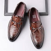 halpa Miesten loaferit ja nauhattomat kengät-Miesten ruskeat krokotiilikuvioiset keinonahkaiset tupsukoristeiset loaferit – kiiltävät slip-on-pukukengät varttuneemmille herrasmiehille, liikelounaille ja virallisiin tilaisuuksiin