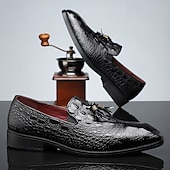 halpa Miesten loaferit ja nauhattomat kengät-Miesten mustat krokotiilikuvioiset keinonahkaiset tupsukoristeiset loaferit – hienostuneet slip-on-kengät cocktail-vastaanottoihin, juhlaviin iltoihin ja liiketilaisuuksiin