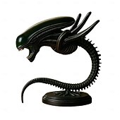 Недорогие Скульптуры-Ночной светильник в виде космического монстра, 3D-лампочка для кино из смолы, светодиодная настольная лампа в стиле научной фантастики, домашний декор, сделанная вручную из смолы, лампа в виде