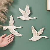 baratos esculturas de parede-Decoração de parede de ganso voador de resina dourada e branca, design de asas abertas para decoração de parede de casa, perfeito para salas de jantar, casamentos, festas e outros espaços internos