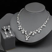 ieftine Seturi de Bijuterii-Seturi de bijuterii de mireasă 2 Diamante Artificiale 1 Colier Cercei Pentru femei Epocă Lux Clasic Încântător Clasic Iubire Prețios Diamant picătură de apă Set de bijuterii Pentru Nuntă Petrecere