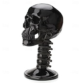 お買い得  ハロウィンの吊るし飾りとテーブルトップ装飾-ハロウィーン樹脂フィギュア樹脂背骨スカルオーナメントヘルメットメガネホルダー背骨付きブラックスカルデスクトップデコレーションゴシックホラーホームアクセントユニークなハロウィーンディスプレイ