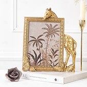 abordables Cadres photo pour tables-Cadre photo décoratif rectangulaire en résine dorée en forme de girafe, cadre en résine pour un affichage chaleureux des photos de bureau, idéal pour la décoration intérieure et les accessoires de