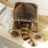 abordables Chapeaux-Bonnet en peluche marron de Noël avec queue de raton laveur pour adultes, doté d&#039;un design classique avec des cache-oreilles et une queue, parfait pour les activités de plein air hivernales