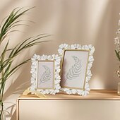 cheap Tabletop Picture Frames-White Resin Photo Frame with Gold-Edged 3D Daisy Design, Square Picture Frame for Desktop Display, Horizontal and Vertical Use, Ideal for Home Decor and Photography Props