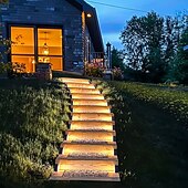 abordables Éclairage au sol-Lumières de Marche Solaire 2/4 Pcs Extérieures 13LEDs Lumières de Marches Solaires IP65 Étanches Lumières de Jardin pour Escaliers Pas de Patio Porte Avant Éclairage Décoration pour Halloween