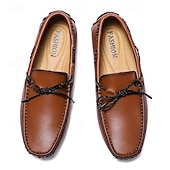 halpa Miesten loaferit ja nauhattomat kengät-Ruskeat mokkasiinit miehille – klassiset slip-on-kengät käsin ommelluilla yksityiskohdilla, sopivat sekä rentoon että juhlavaan käyttöön