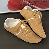 abordables Baskets-Baskets rouges pour hommes avec une élégante bande blanche, en cuir de vachette de qualité supérieure, idéales pour les tenues décontractées avant-gardistes, le style urbain et les journées actives