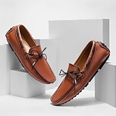halpa Miesten loaferit ja nauhattomat kengät-Ruskeat mokkasiinit miehille – klassiset slip-on-kengät käsin ommelluilla yksityiskohdilla, sopivat sekä rentoon että juhlavaan käyttöön