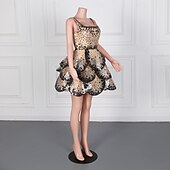 cheap Homecoming Dresses-A-Line Homecoming Dresses Elegant Dress Homecoming Cocktail Party Short / Mini Sleeveless Square Neck Sequined with Sequin Appliques