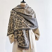 billige Sjal og omslag til kvinner-Dame Rektangulært skjerf Skjerf for kvinner Gate Daglig Stevnemøte Grå Svart Kaki Skjerf Leopard