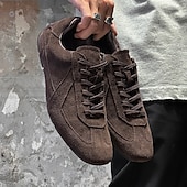 abordables Baskets-Baskets en daim marron foncé pour homme avec semelle en caoutchouc blanc, cuir de vachette élégant et durable, parfaites pour les sorties décontractées, les voyages et les événements décontractés