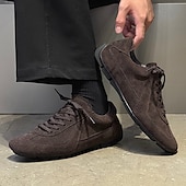 abordables Baskets-Baskets en daim marron foncé pour homme avec semelle en caoutchouc blanc, cuir de vachette élégant et durable, parfaites pour les sorties décontractées, les voyages et les événements décontractés