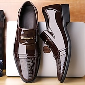 billiga Slip-ons och loafers till herrar-Glansiga svarta lackloafers för män med spänne – eleganta finskor för formella evenemang och bröllop