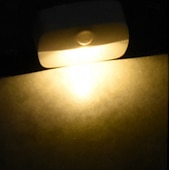abordables Éclairage d&#039;armoire-Veilleuse LED à détecteur de mouvement, alimentée par piles, sans fil, à coller partout, idéale pour le couloir, les escaliers, la chambre à coucher, sous les armoires de cuisine, lot de 8