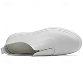 abordables Chaussures Décontractées Slip-On-Chaussures blanches à enfiler en cuir pour hommes - minimalistes et confortables, adaptées aux professionnels occupés au bureau et dans des environnements décontractés