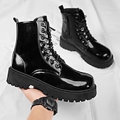 abordables Botas de combate-Botas con cordones para hombre de piel negra brillante con suela gruesa: imprescindibles para motociclistas, entusiastas del rock, estilo urbano informal y moda actual.