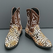 tanie Kowboj i zachodnie buty-Kowbojskie buty męskie z nadrukiem w panterkę – egzotyczne, skórzane buty w stylu western do połowy łydki, idealne na rodeo, występy sceniczne i modowe imprezy