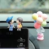 Недорогие Скульптуры-Милое украшение для автомобиля в виде пары, очаровательные фигурки целующихся кукол, романтическое украшение для приборной панели, креативный аксессуар для интерьера автомобиля, электромобиль,