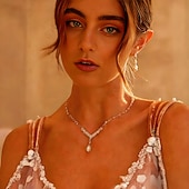 tanie Naszyjnik damski-Elegancki srebrny komplet biżuterii z kryształkami – naszyjnik z kryształkami w kształcie łezki i wiszące kolczyki dla kobiet