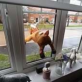 economico Figure da collezione-renne che si schiantano &amp;decorazioni natalizie per finestre di Babbo Natale con adesivo in vetro rotto &amp;calci alle gambe animati, decorazioni natalizie divertenti per la casa, porte &amp;regali