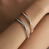 billiga Armband-Zircon Vintagestil Klassisk Alfabetet form söt stil Personlig Enkel Krom Armband Smycken Silver / Guld Till Bröllop Fest Förlovning Bal