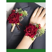 preiswerte Hochzeit ACC-Weihnachts-Ansteckblume und Boutonniere-Set mit roten Rosen für Damen, elegantes florales Armband und Anstecknadel mit Tannenzapfen &amp;Beeren für die Weihnachtsfeier &amp;Winterhochzeit