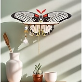 お買い得  彫刻-1個のクリエイティブでシンプルな壁掛けストライプの蝶型ディスプレイスタンド、釘なし、カラフルなクリエイティブな蝶型の壁飾り吊り下げピース組み立て木製手工芸品吊り下げ装飾