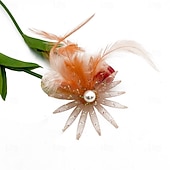 abordables Fascinateurs-Fascinators Perle Tissu Chapeau Fedora Formel Mariage Noël Fête du thé Course de Chevaux Élégant ancien Avec Plume Casque Couvre-chef