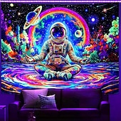 billige Blacklight -billedvev-Blacklight astronaut mediterende galakse rom billedvev neonplaneter kosmisk veggdekor bakgrunn fargerik UV-reaktiv stjerner himmelsk univers romdekor til soverom stue
